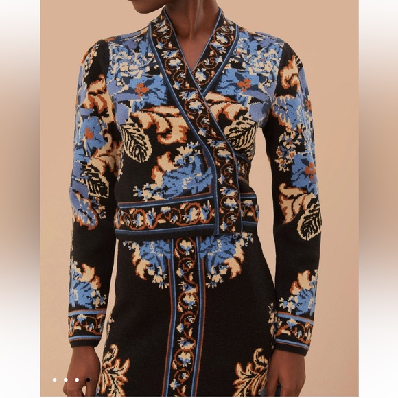 NWT FARM Rio Black Blossom Tapestry Knit Wrap Blouse - Picture 1 of 7